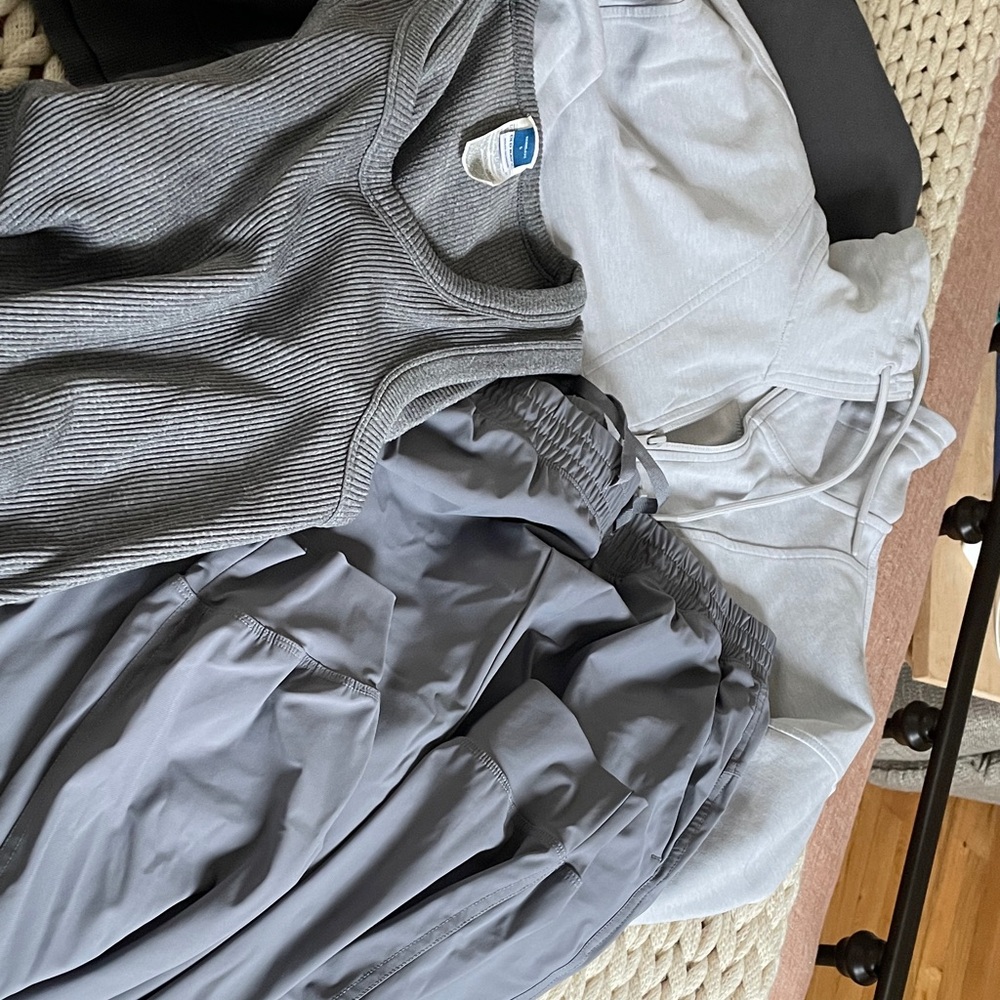 Gray Activewear Set all peices included